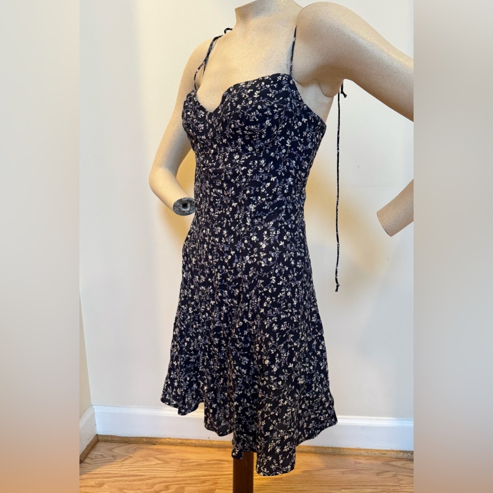 Reformation Saskia fit & flare Navy Floral Mini Dress - Picture 8 of 16